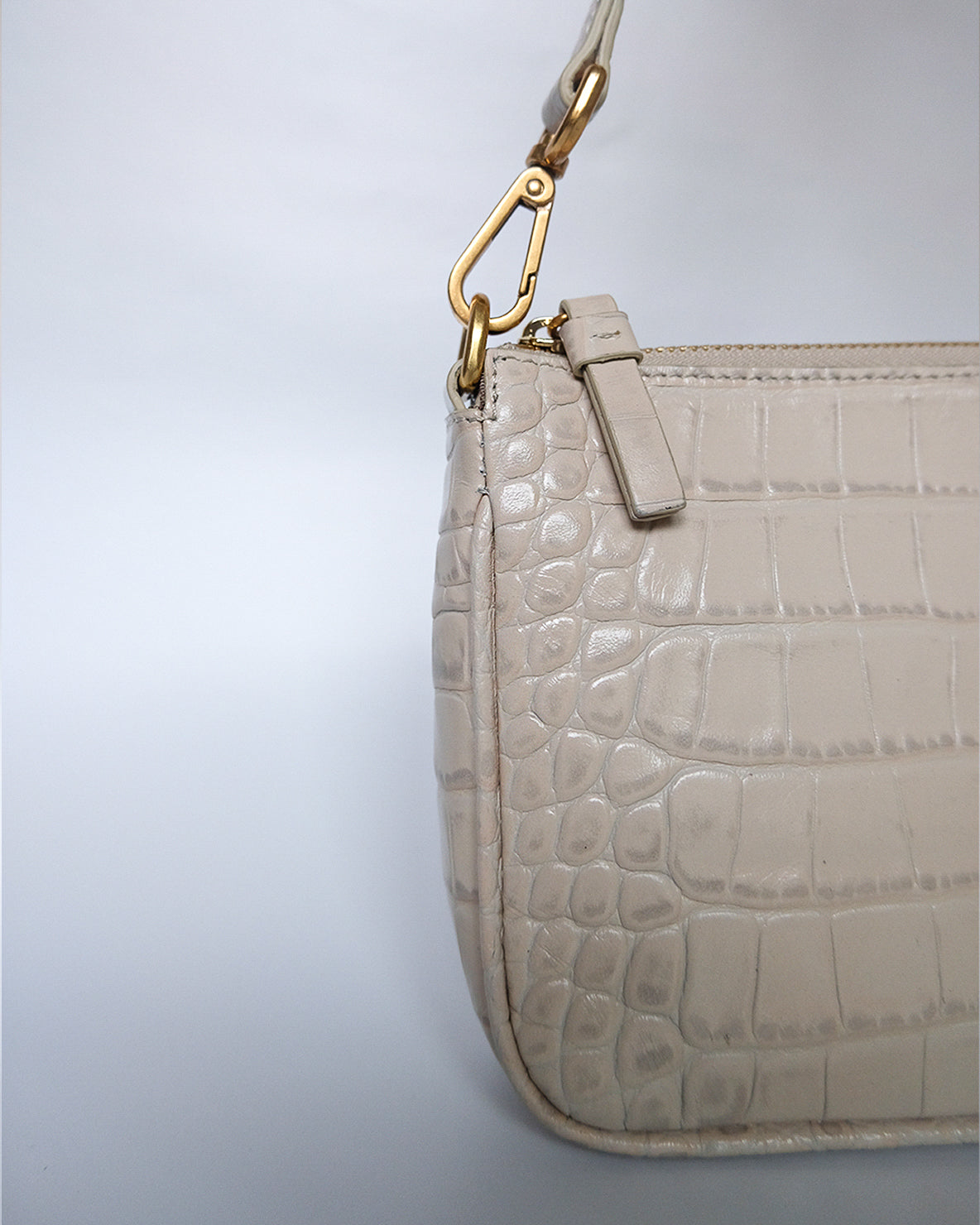 Monet in Cream Puff White
