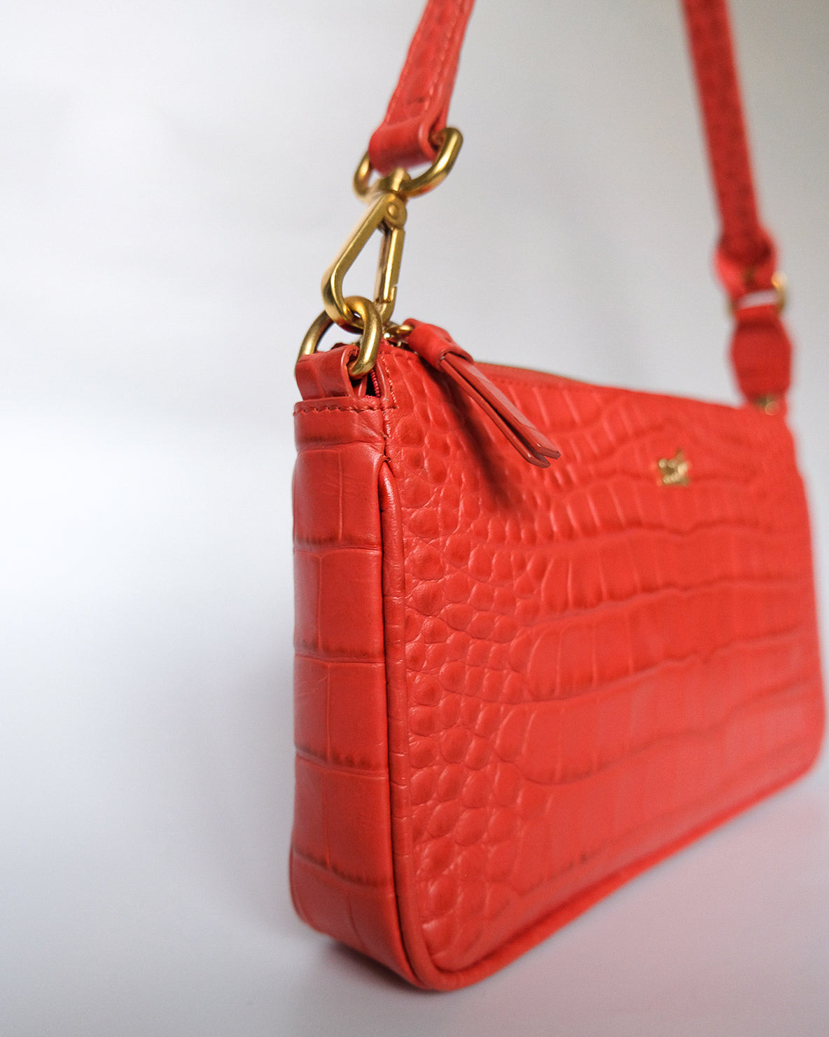 Monet in Daylight Red